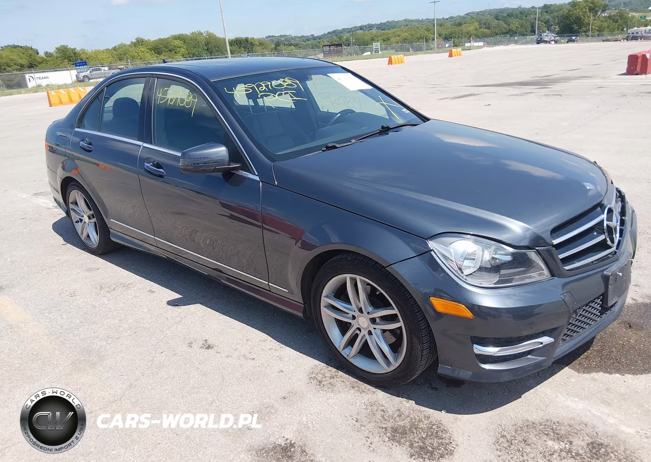 2014 Mercedes-Benz C 250 Sport VIN:WDDGF4HB0EA940641 - 1