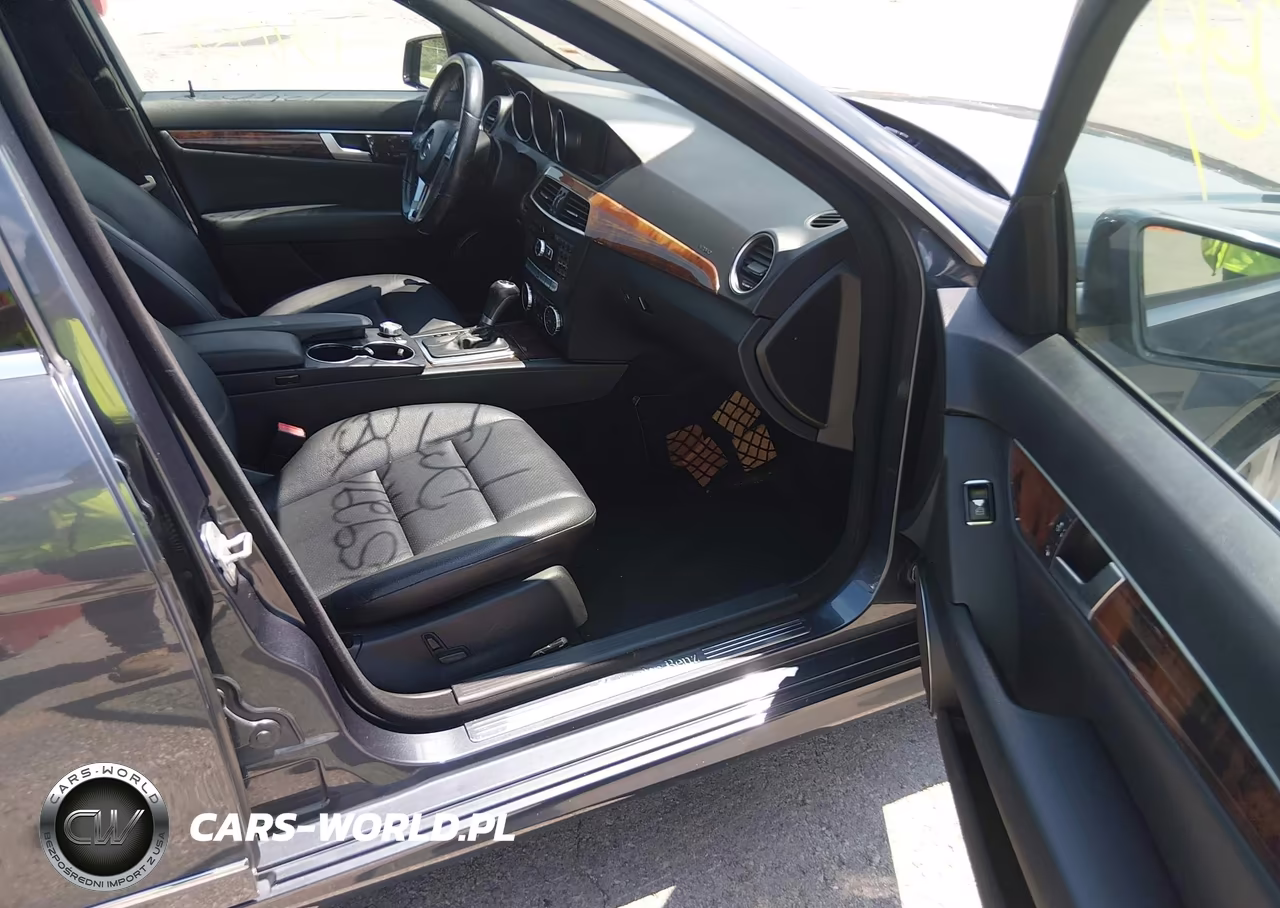 2014 Mercedes-Benz C 250 Sport VIN:WDDGF4HB0EA940641 - 5