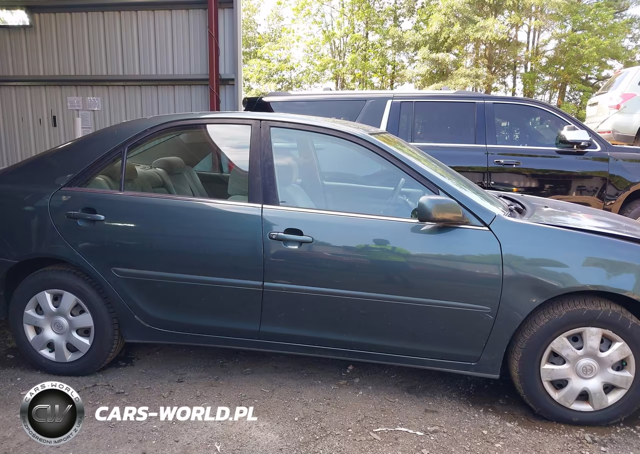 2003 Toyota Camry Le VIN:4T1BE32K83U656384 - 13