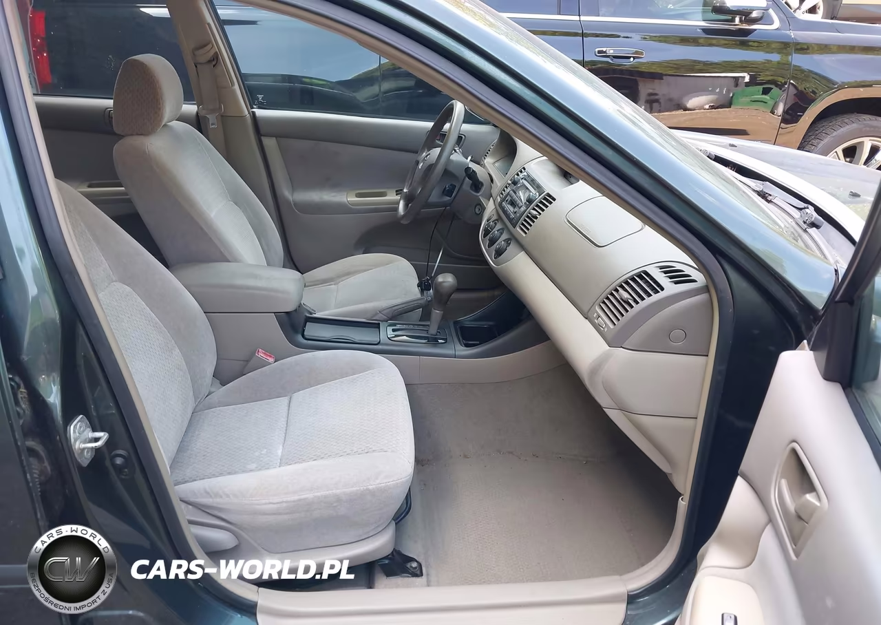 2003 Toyota Camry Le VIN:4T1BE32K83U656384 - 5