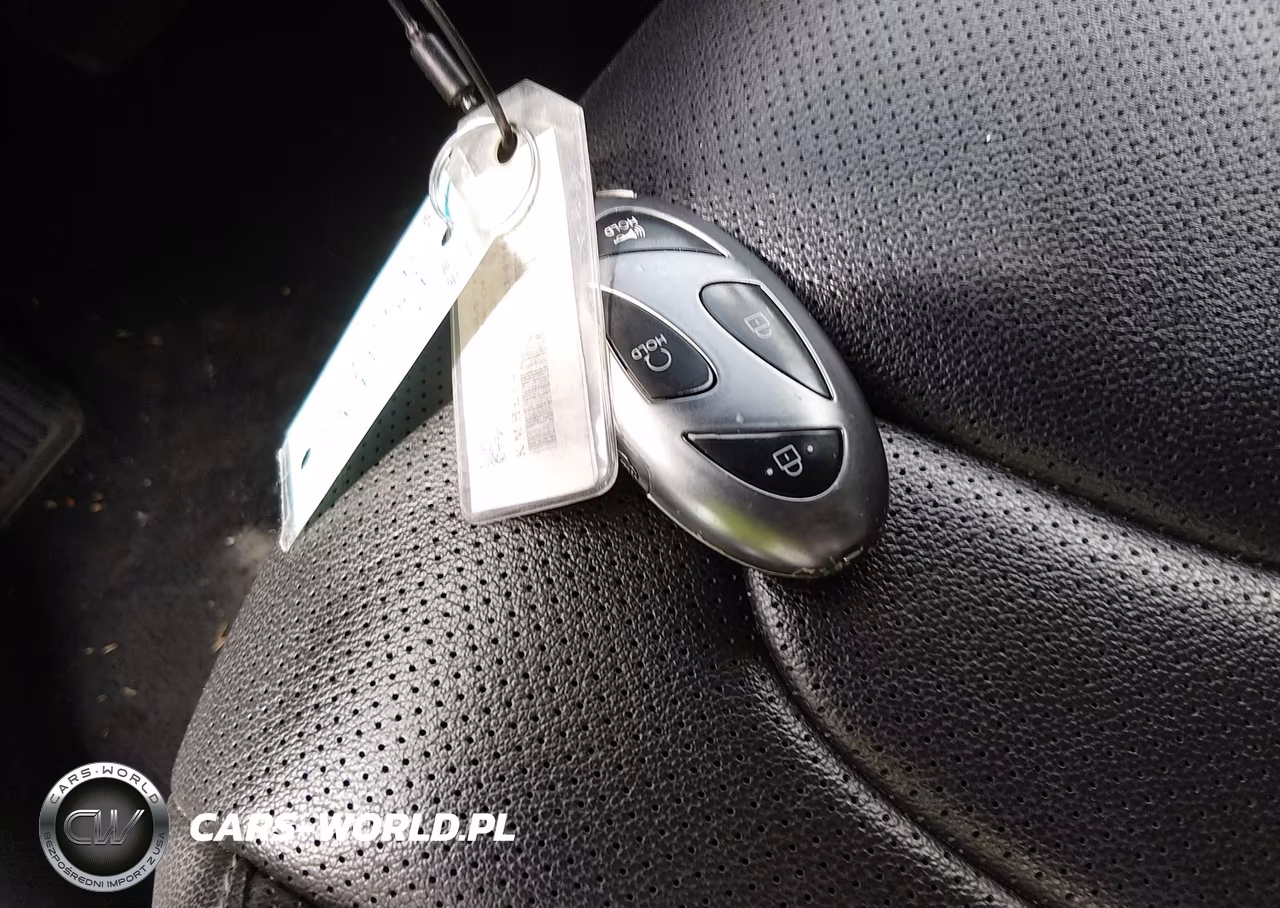 2025 Hyundai Elantra Limited VIN:KMHLP4DG4SU909230 - 11