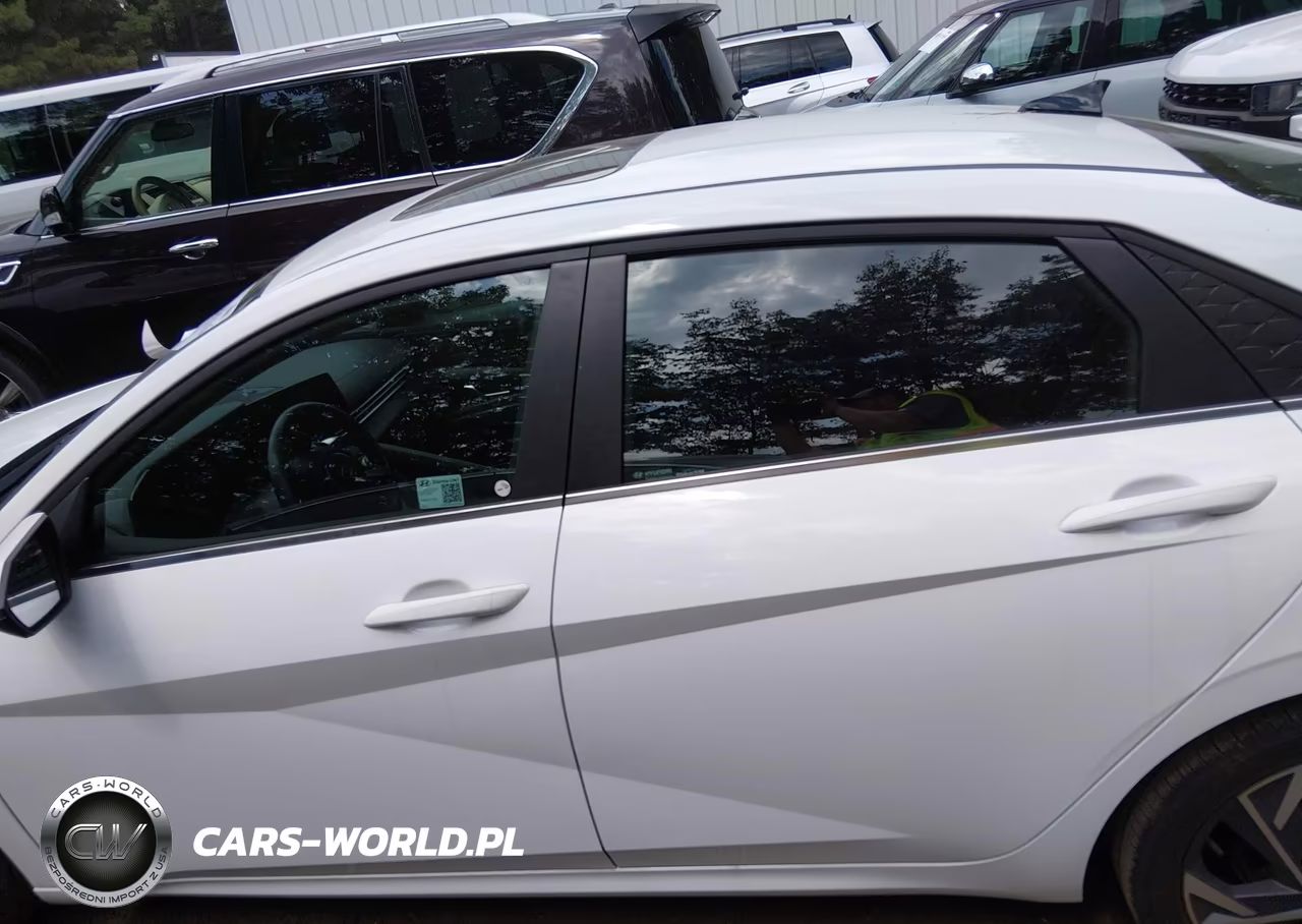 2025 Hyundai Elantra Limited VIN:KMHLP4DG4SU909230 - 14