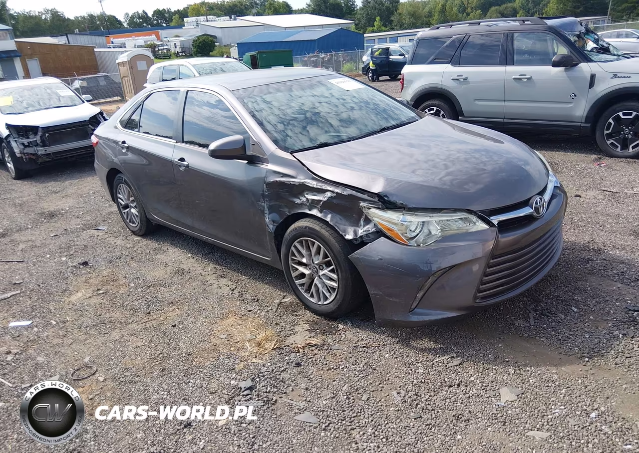 2016 Toyota Camry Le