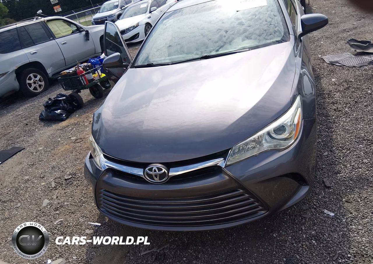 2016 Toyota Camry Le VIN:4T1BF1FK1GU209848 - 12