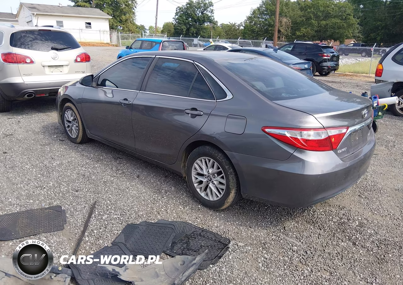 2016 Toyota Camry Le VIN:4T1BF1FK1GU209848 - 3