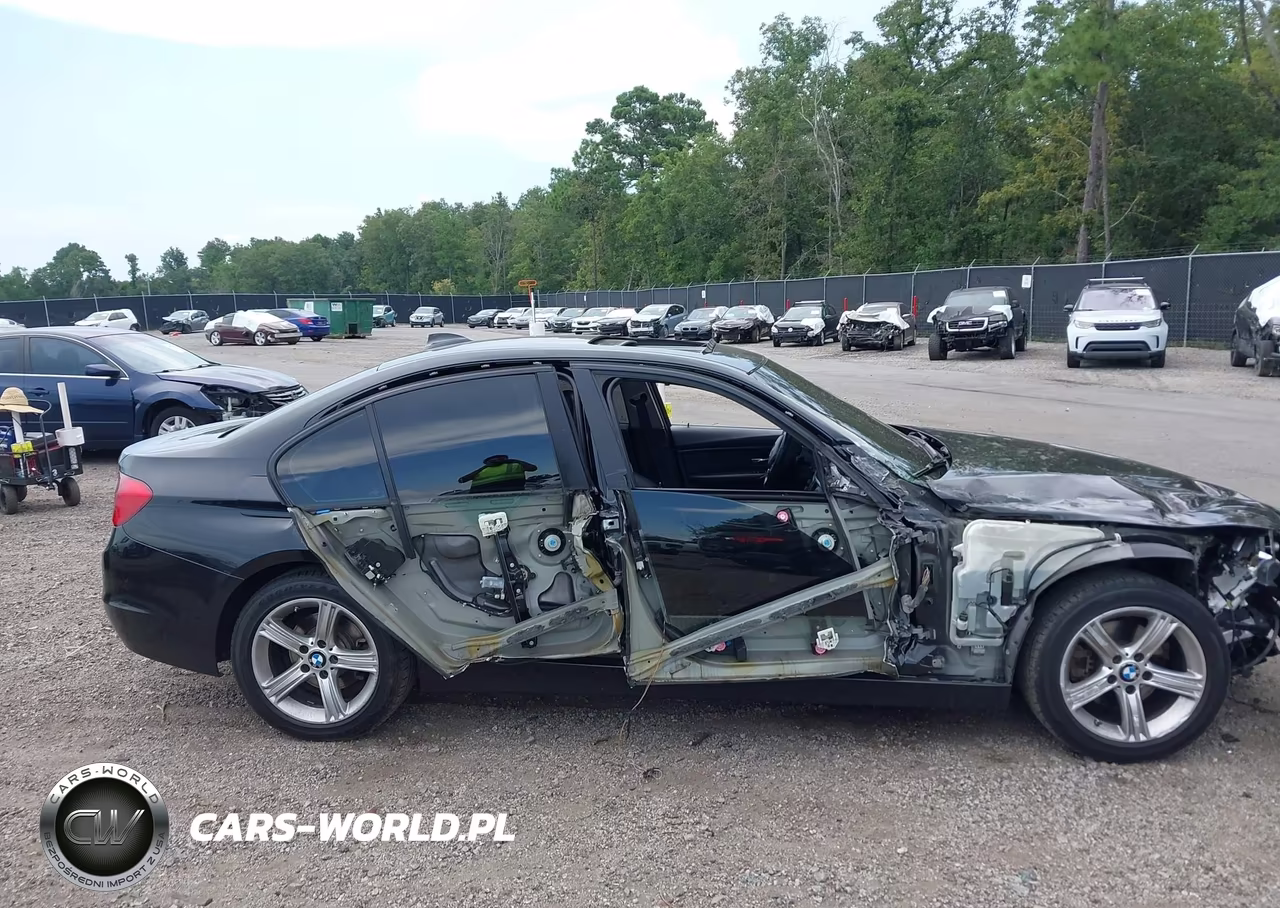 2015 BMW 328I xDrive VIN:WBA3B3G50FNR89176 - 14