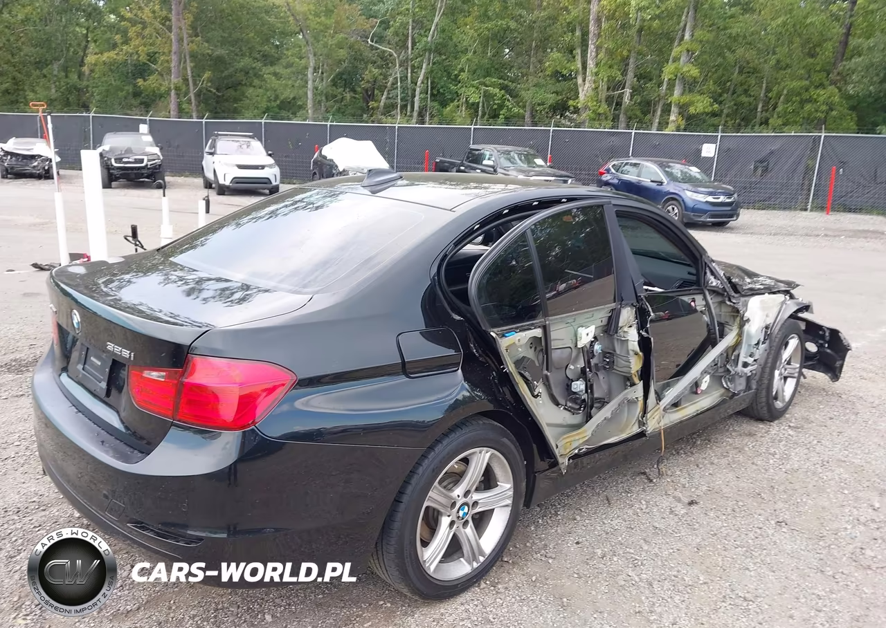 2015 BMW 328I xDrive VIN:WBA3B3G50FNR89176 - 4