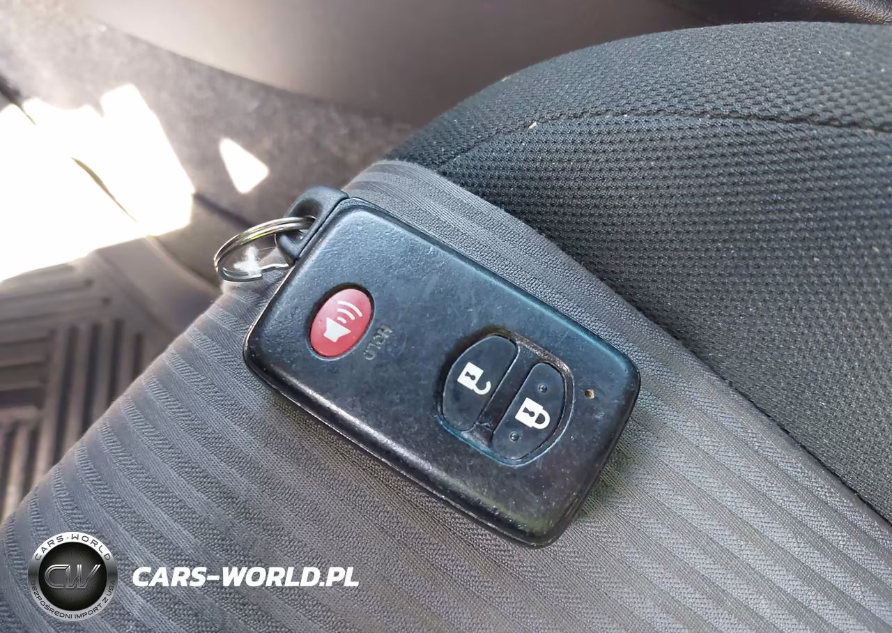 2016 Scion Tc VIN:JTKJF5C7XGJ022027 - 11