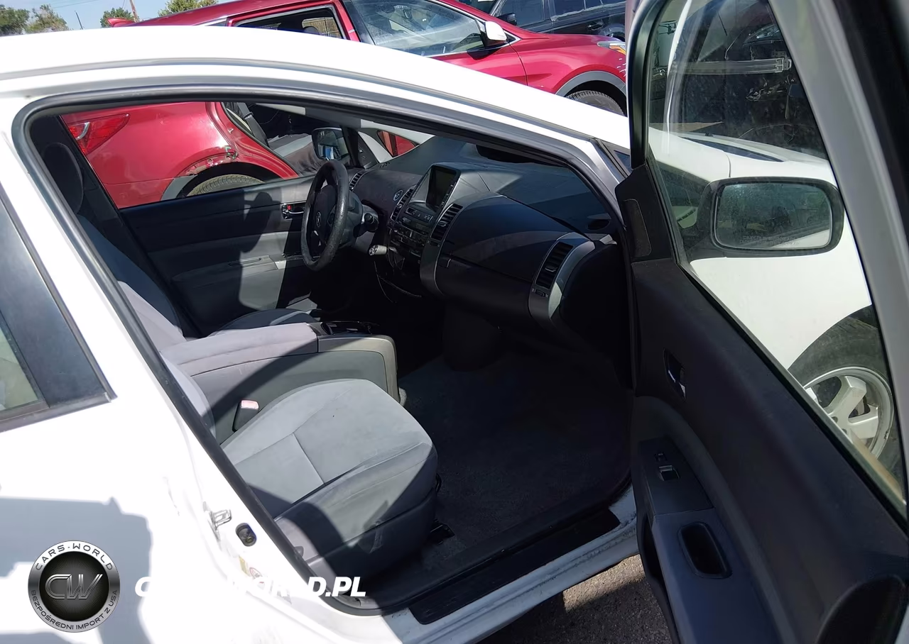 2004 Toyota Prius VIN:JTDKB20U240033329 - 5