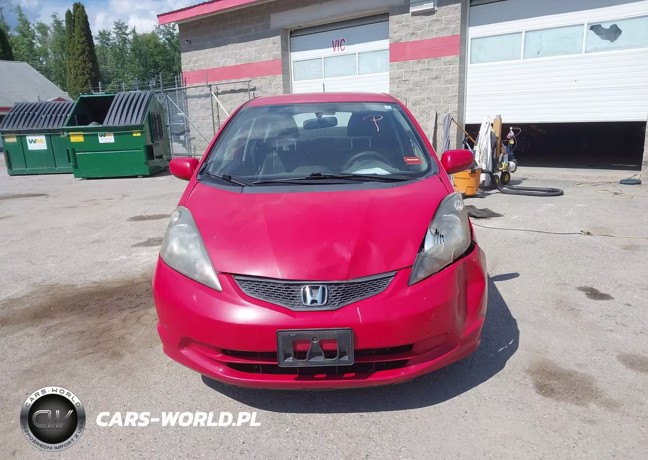 2013 Honda Fit VIN:JHMGE8H32DC011839 - 11
