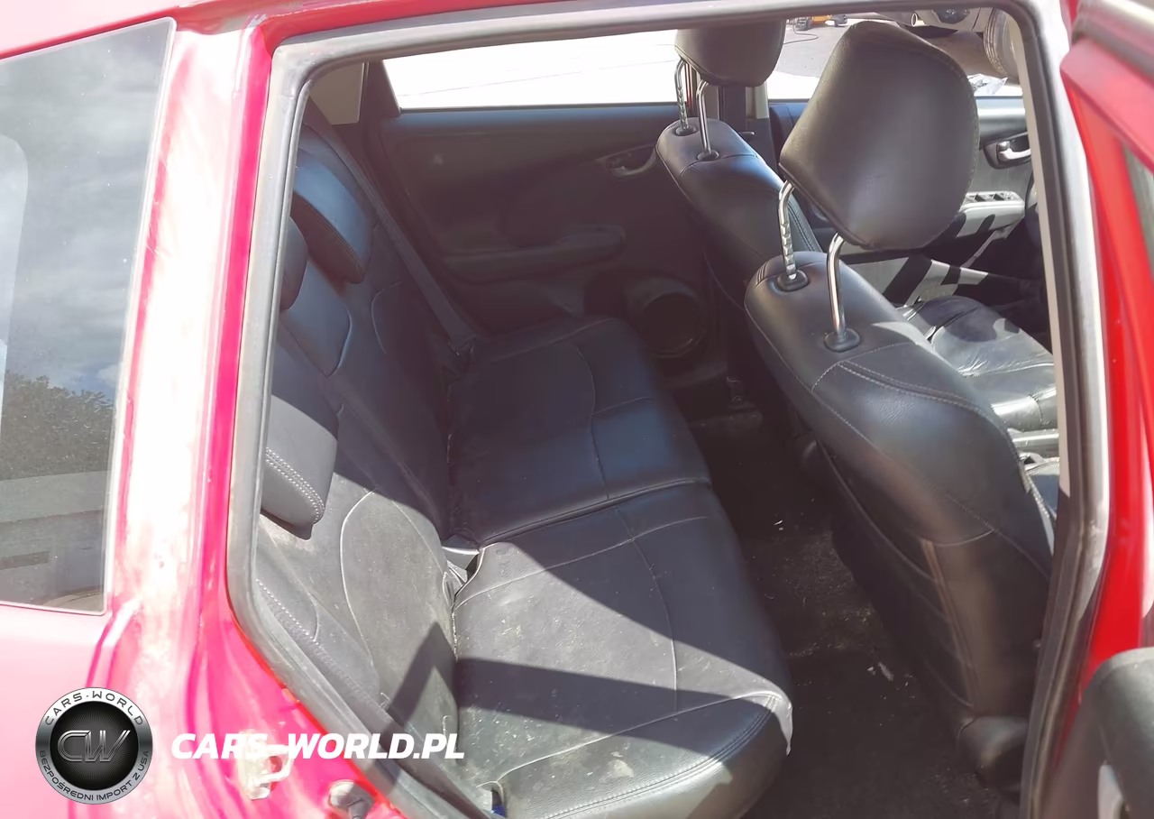 2013 Honda Fit VIN:JHMGE8H32DC011839 - 8