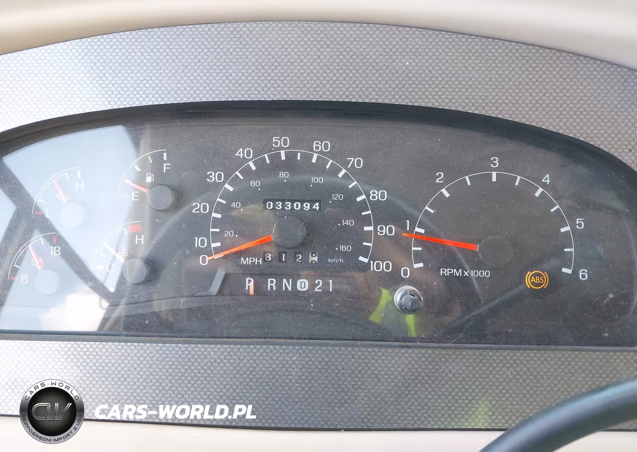 2002 Ford F550 Super Duty Stripped Chass VIN:1FCLF53S520A04828 - 7