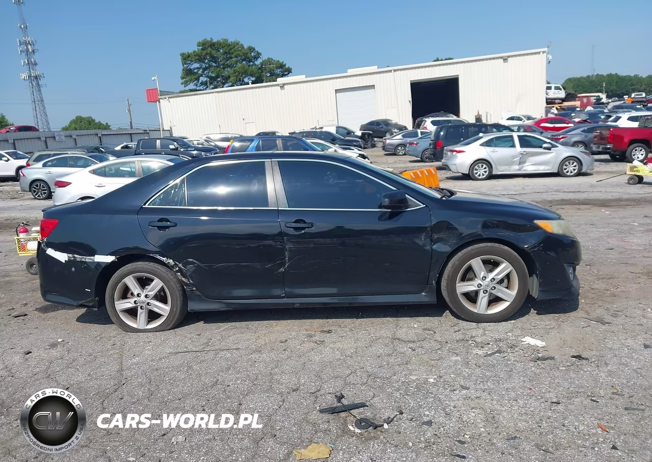 2014 Toyota Camry Se VIN:4T1BF1FK6EU744199 - 13