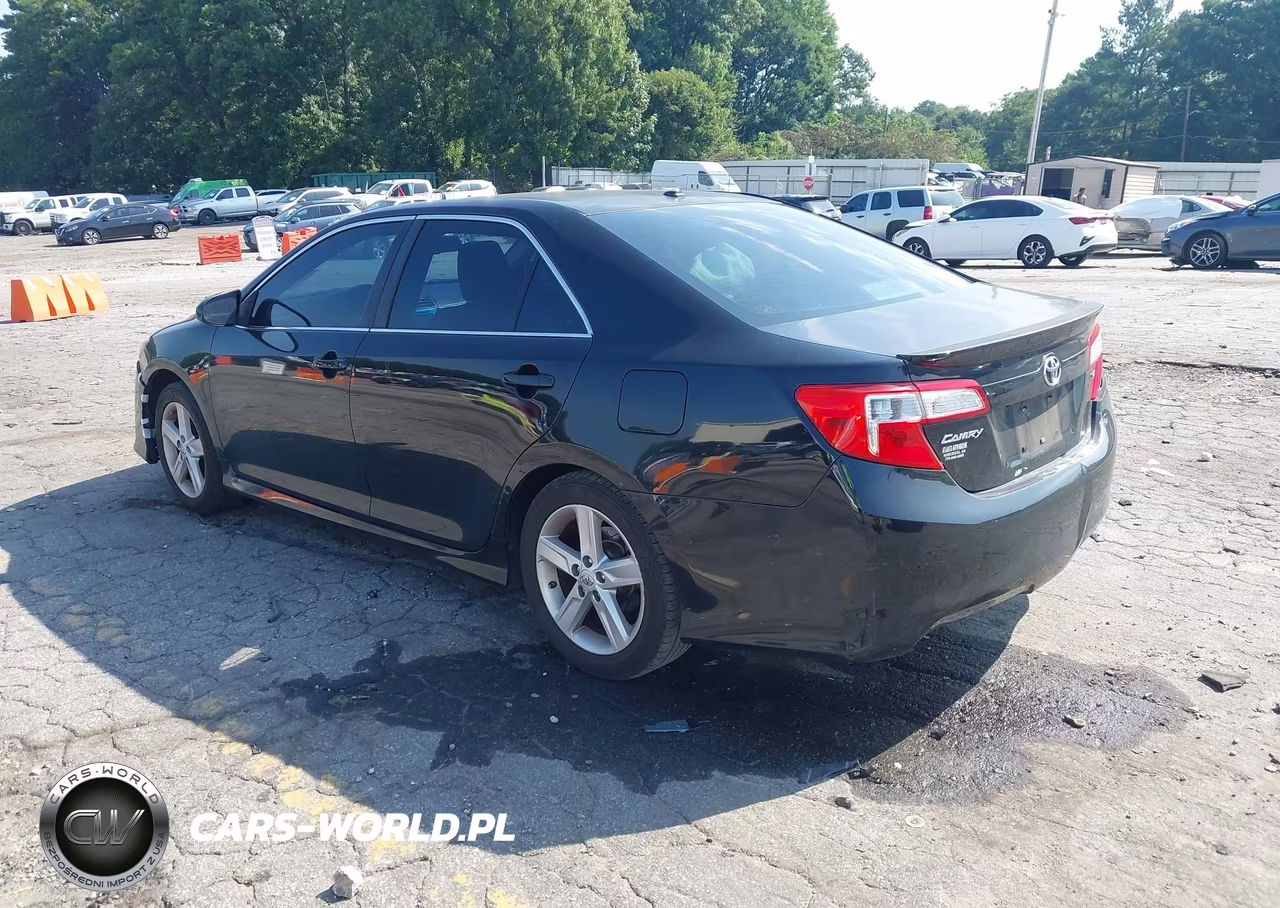 2014 Toyota Camry Se VIN:4T1BF1FK6EU744199 - 3