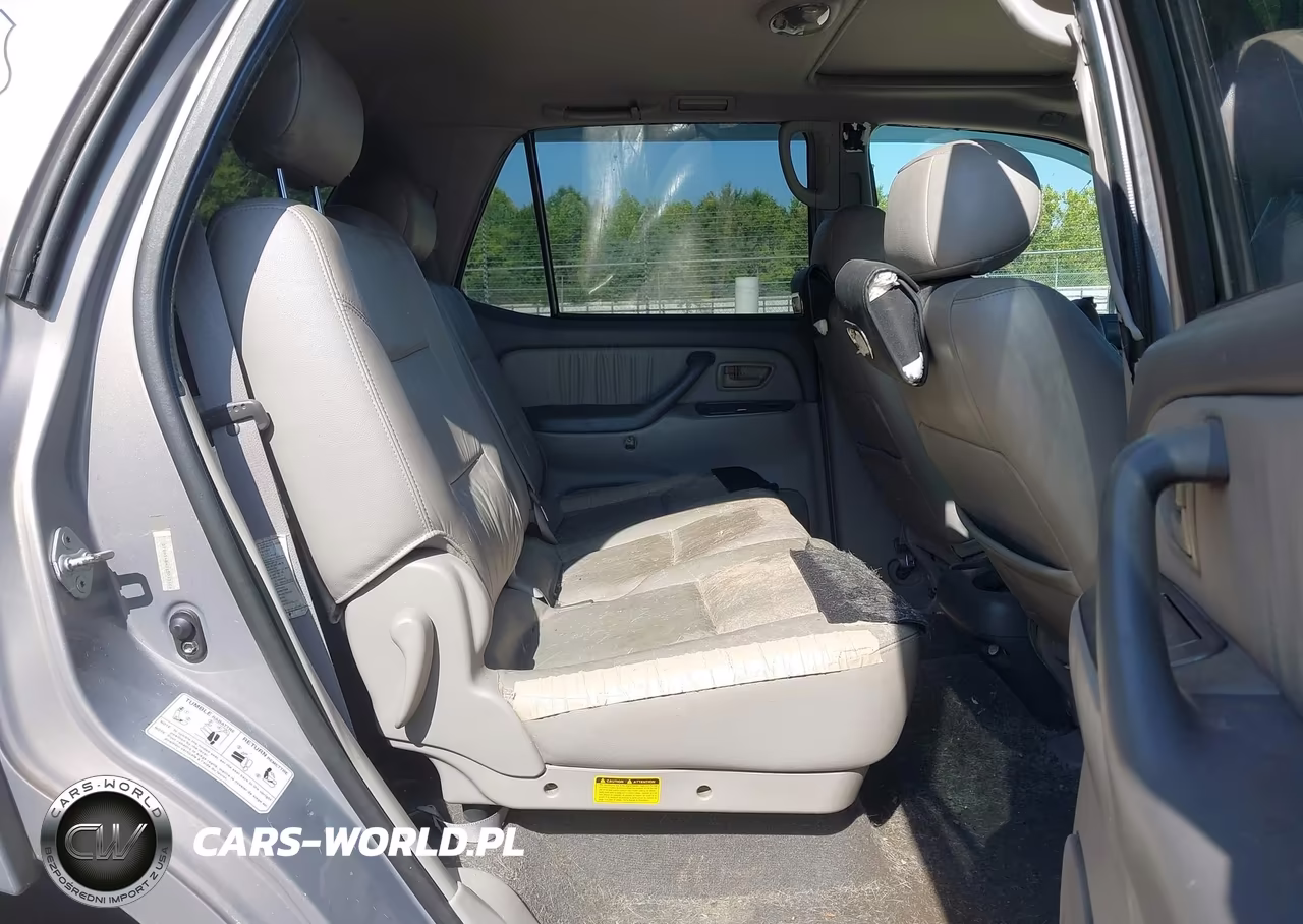 2001 Toyota Sequoia Limited V8 VIN:5TDBT48A31S015126 - 8