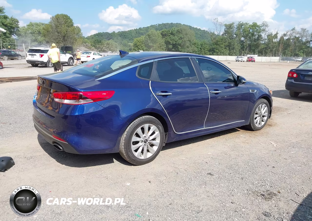 2018 Kia Optima Lx VIN:5XXGT4L34JG273235 - 4