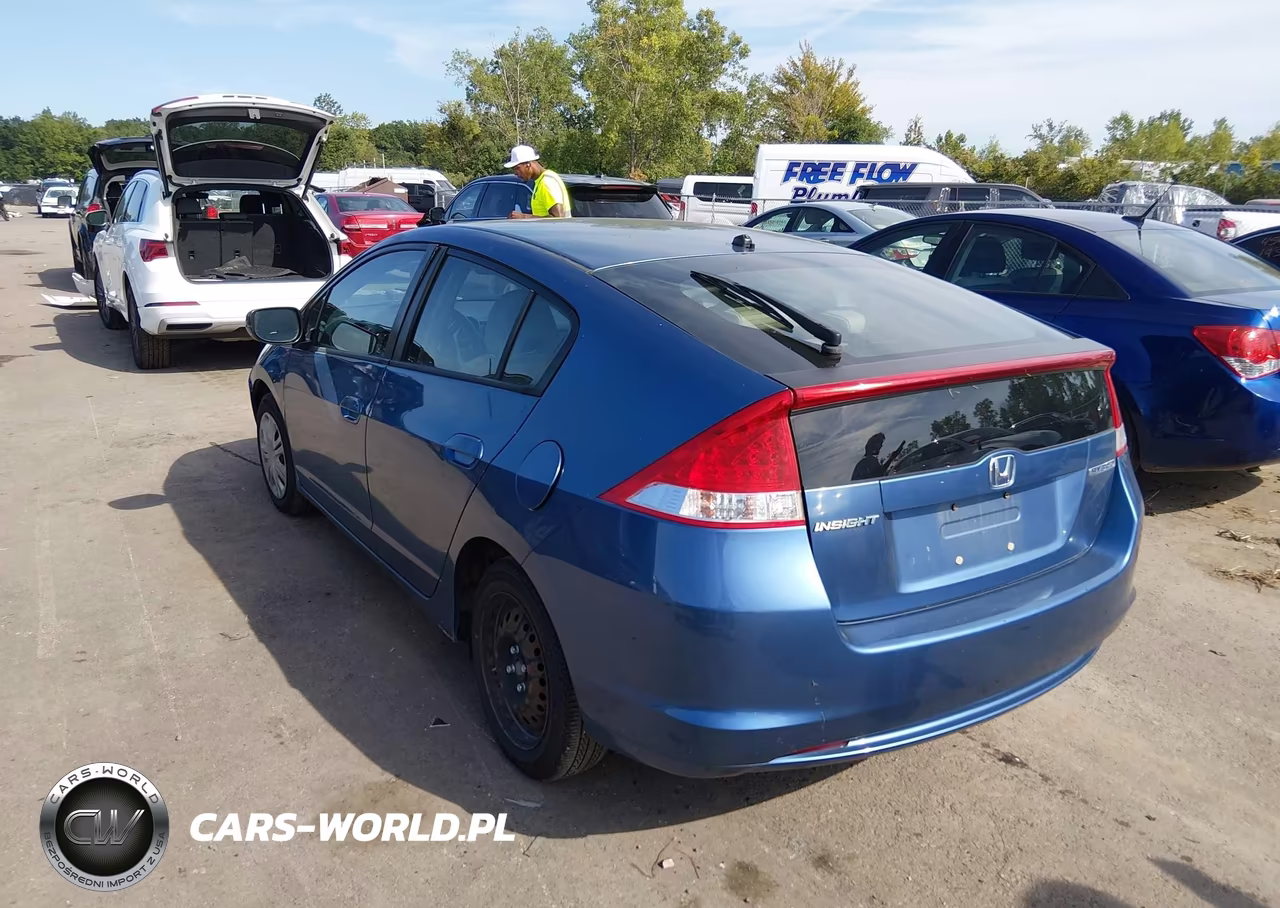 2010 Honda Insight Lx VIN:JHMZE2H55AS013710 - 3