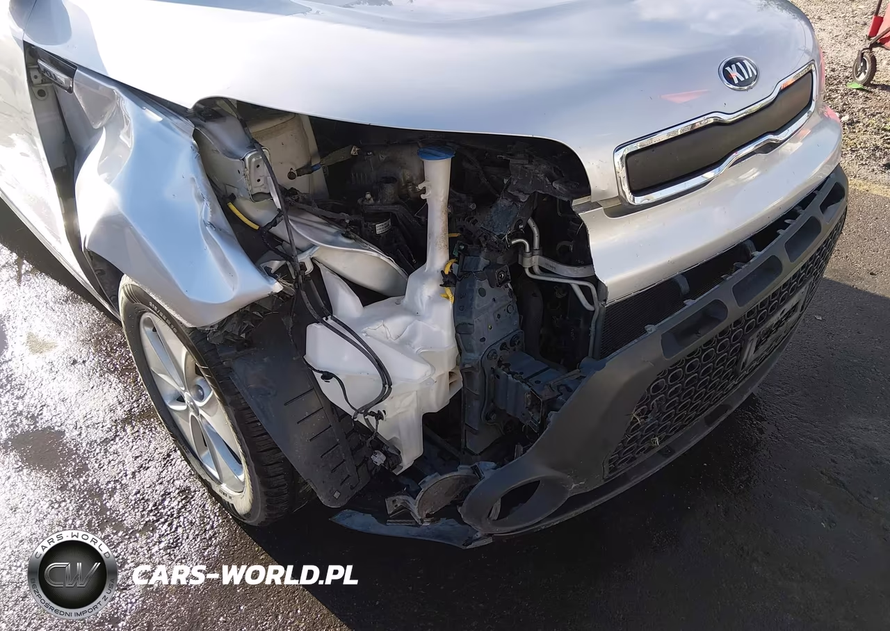 2015 Kia Soul VIN:KNDJN2A2XF7757943 - 18