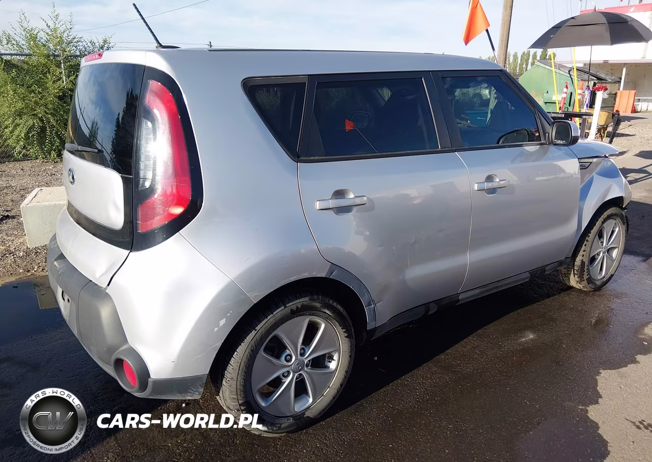 2015 Kia Soul VIN:KNDJN2A2XF7757943 - 4