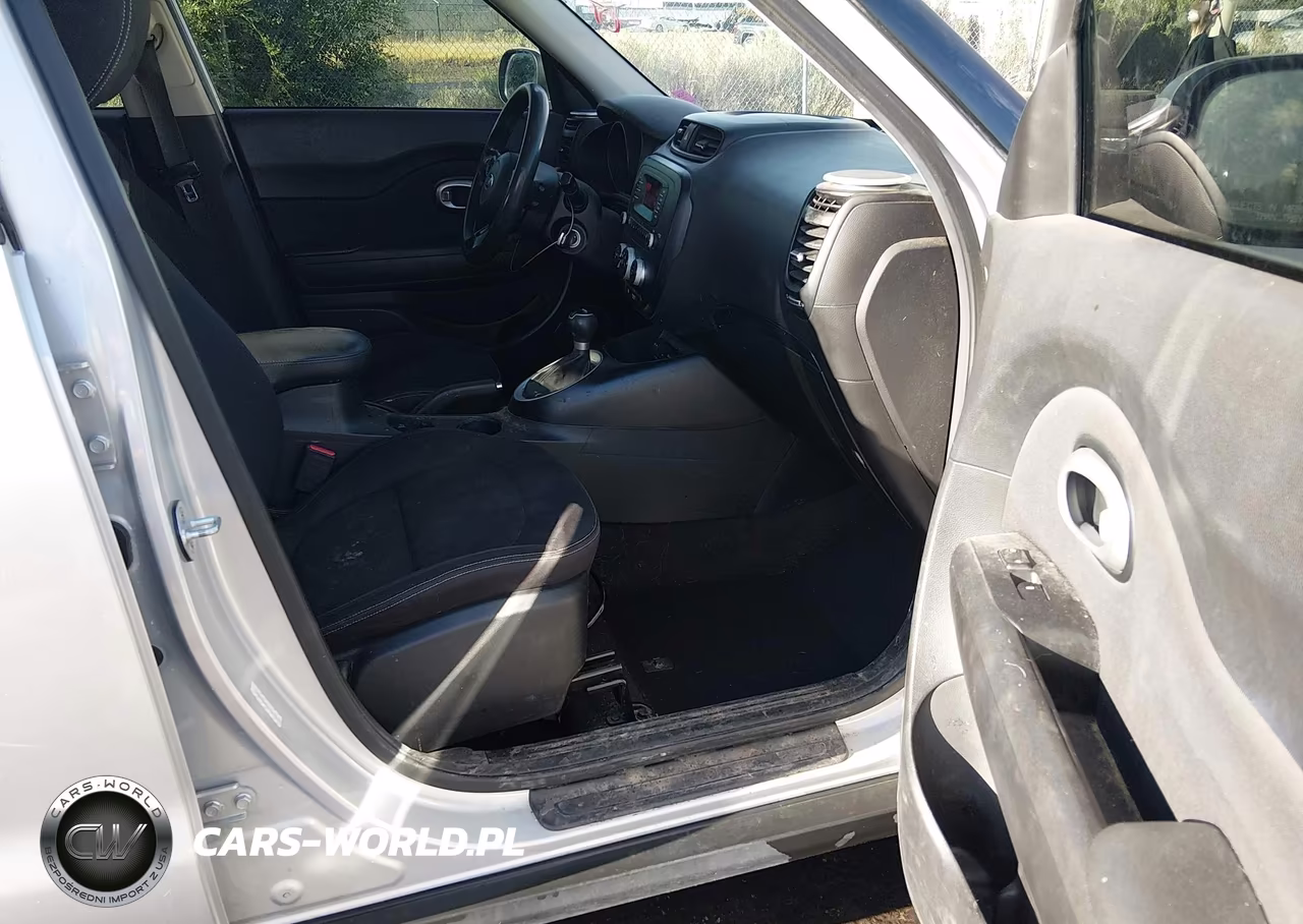 2015 Kia Soul VIN:KNDJN2A2XF7757943 - 5
