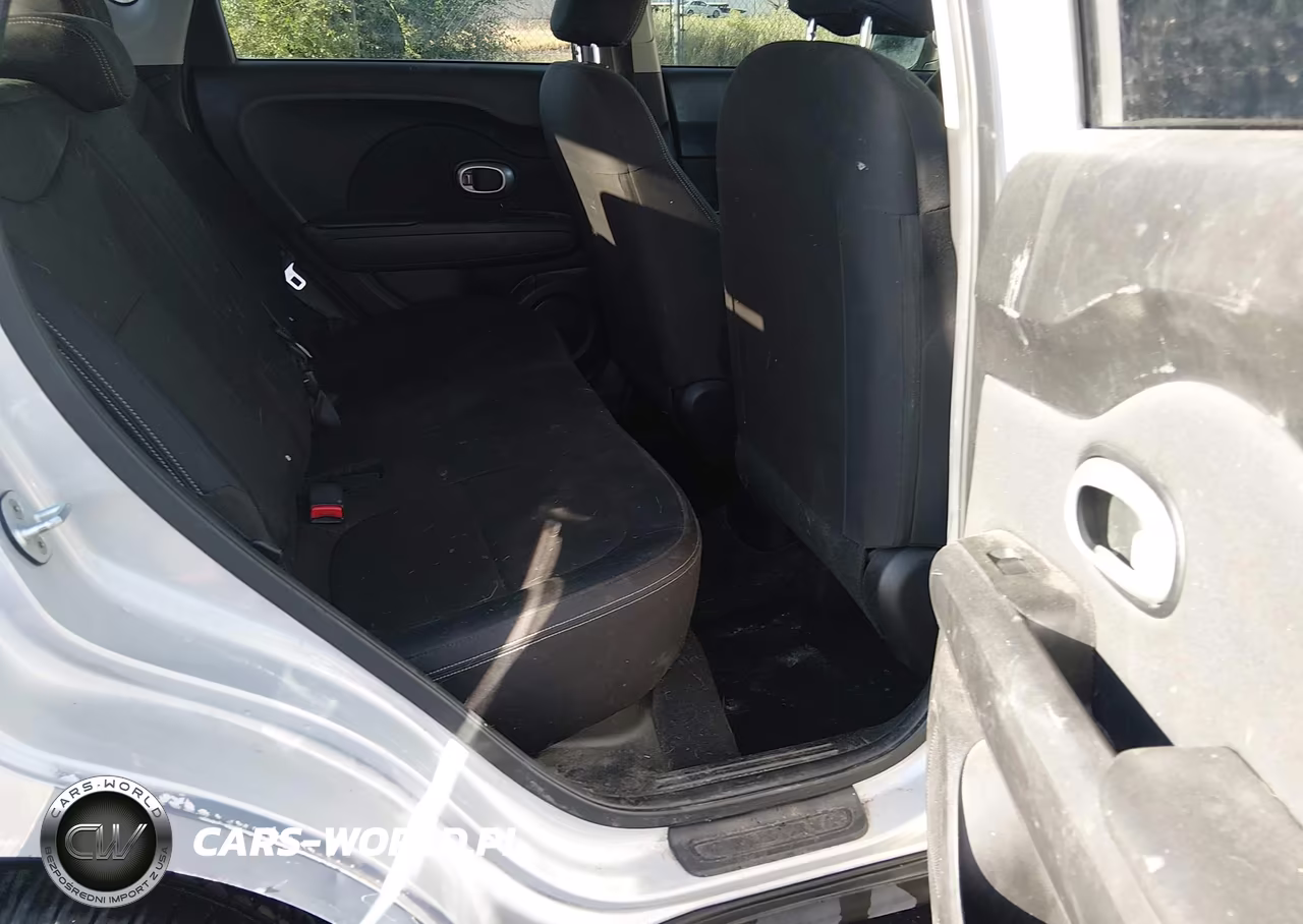 2015 Kia Soul VIN:KNDJN2A2XF7757943 - 8