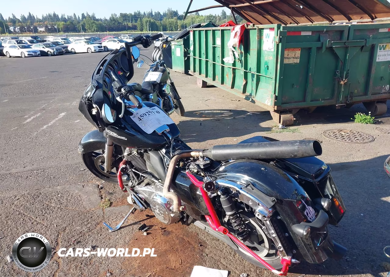 2019 Harley-Davidson Flhx VIN:1HD1KBC18KB646391 - 3