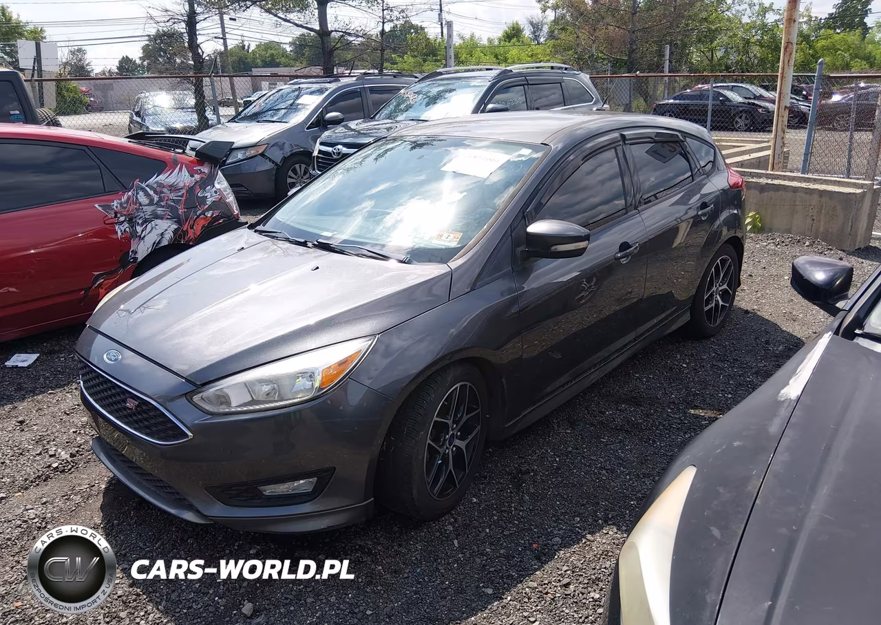 2015 Ford Focus Se VIN:1FADP3K2XFL212883 - 2