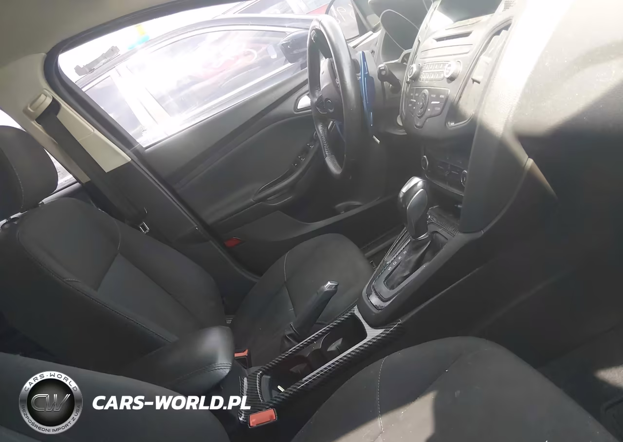 2015 Ford Focus Se VIN:1FADP3K2XFL212883 - 5