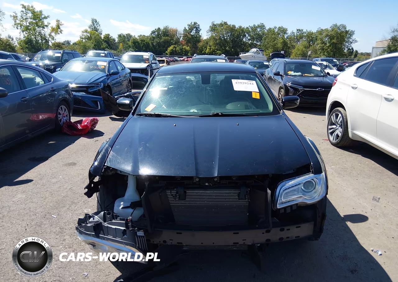 2021 Chrysler 300 Touring VIN:2C3CCAAG3MH654101 - 13