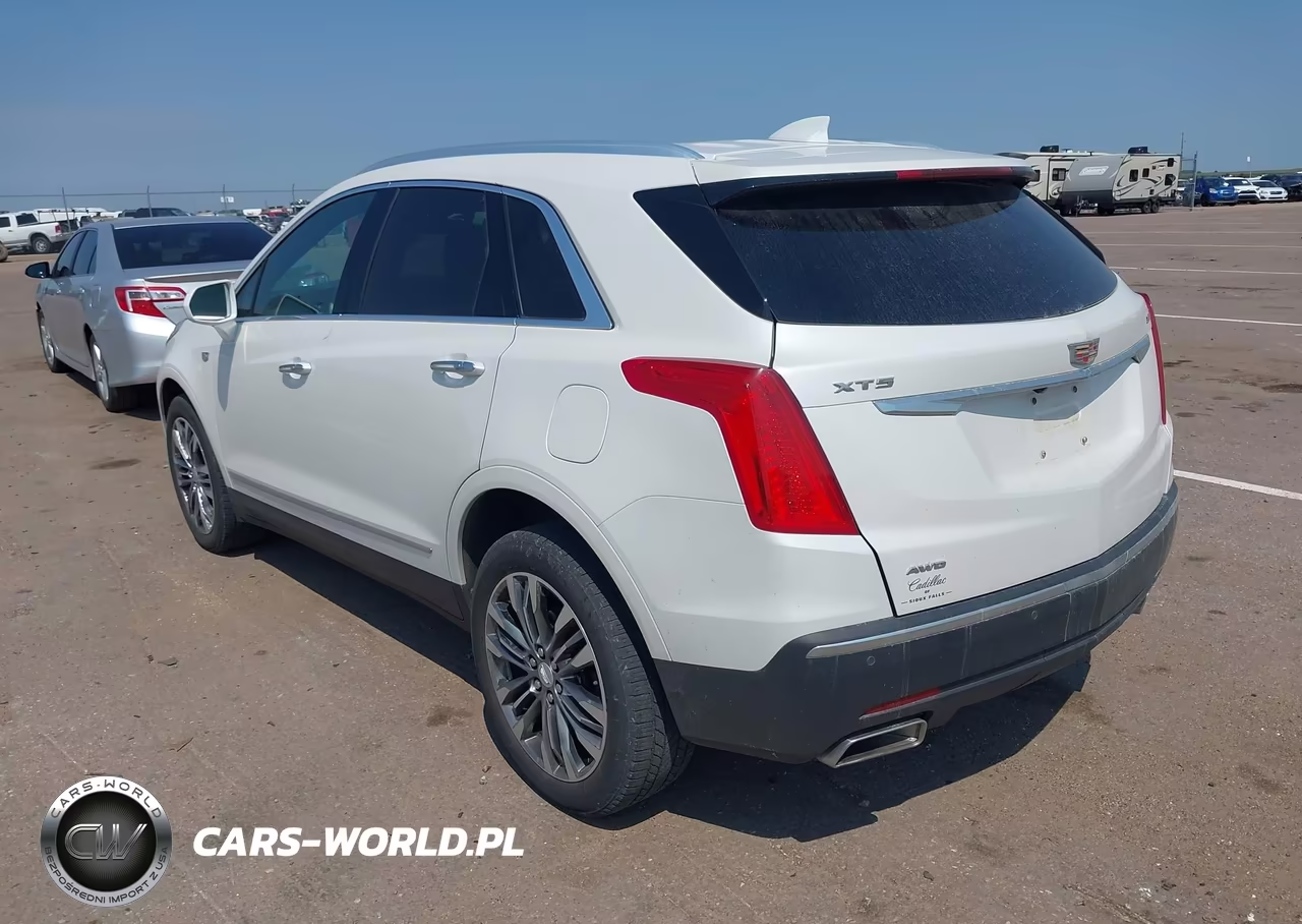 2017 Cadillac Xt5 Premium Luxury VIN:1GYKNERS0HZ147822 - 3