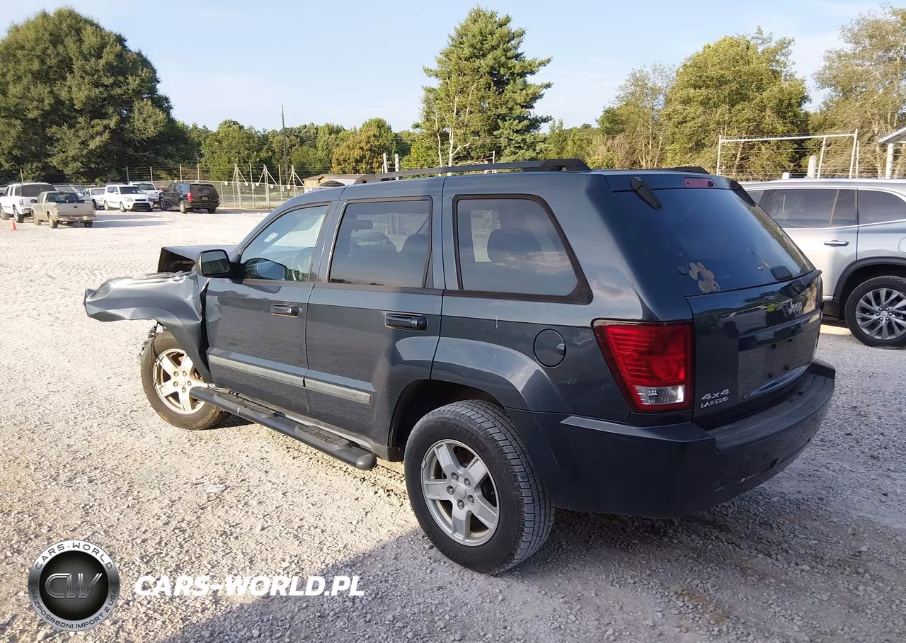 2007 Jeep Grand Cherokee Laredo VIN:1J8GR48K97C500435 - 3