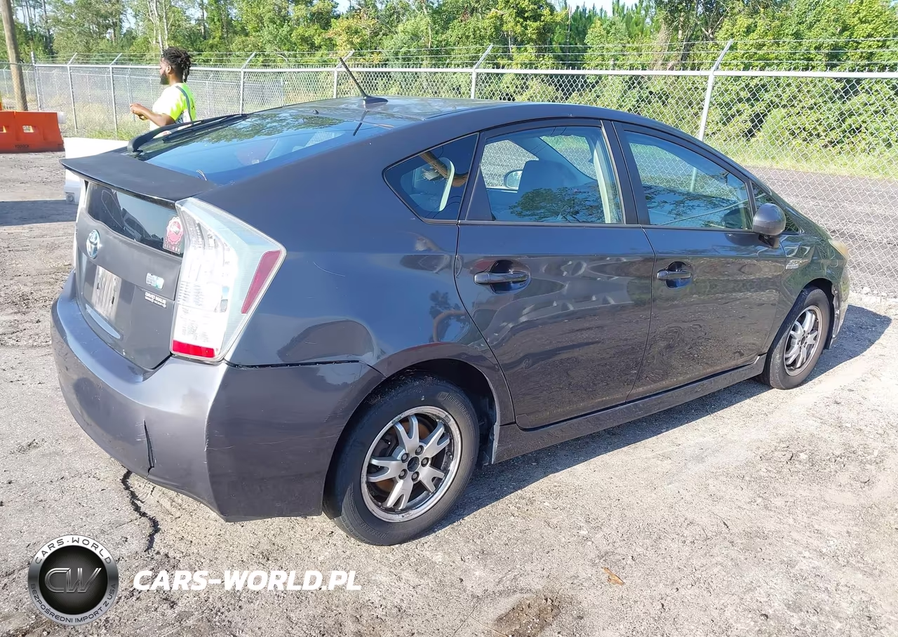 2010 Toyota Prius Ii VIN:JTDKN3DU2A0006750 - 4