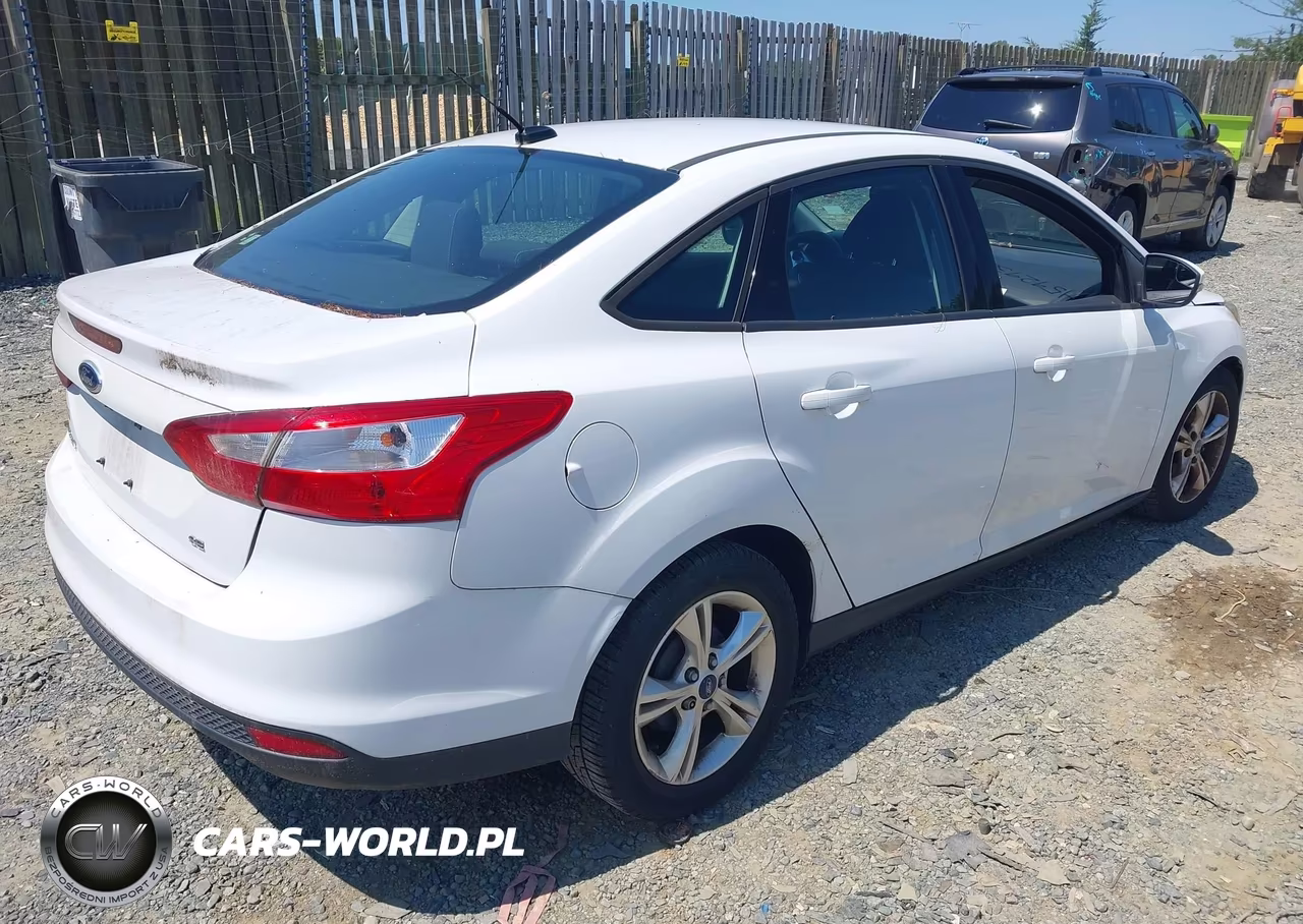 2013 Ford Focus Se VIN:1FADP3F27DL118810 - 4