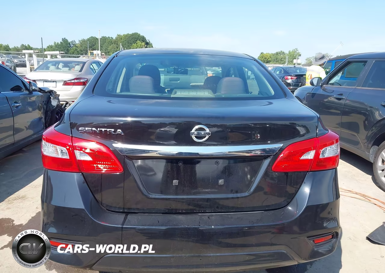2017 Nissan Sentra S VIN:3N1AB7AP3HY334188 - 15