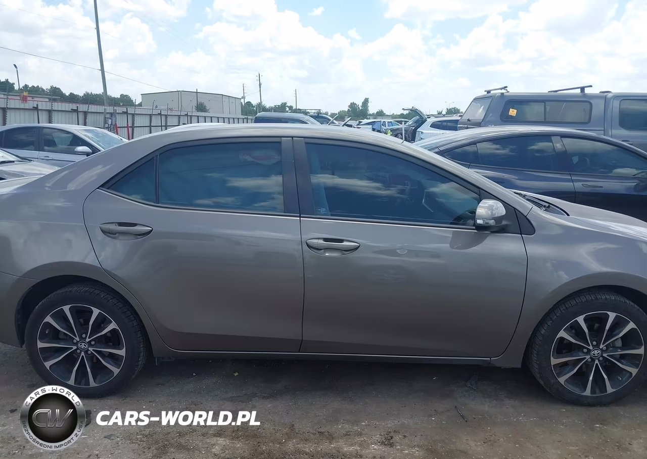 2017 Toyota Corolla Se VIN:5YFBURHE8HP732833 - 13