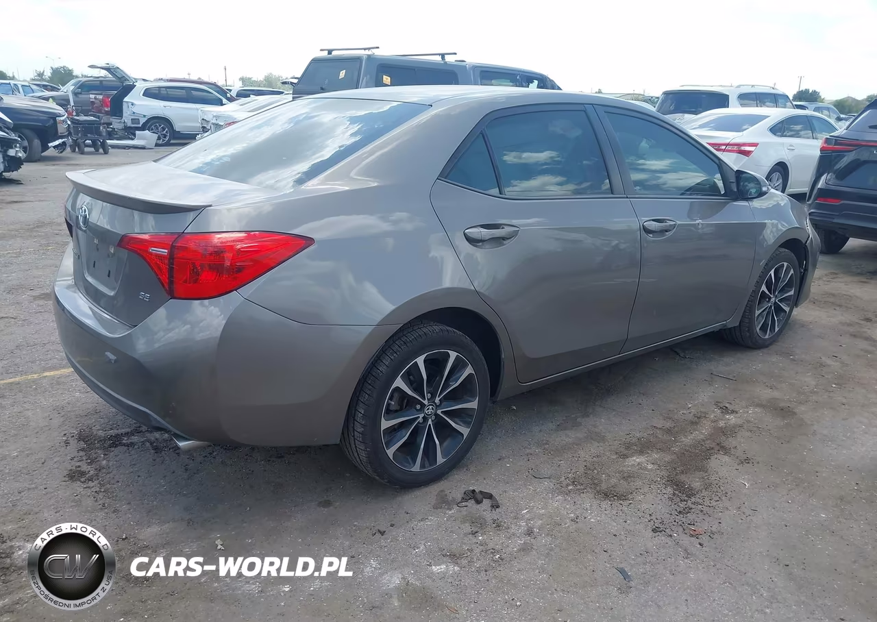 2017 Toyota Corolla Se VIN:5YFBURHE8HP732833 - 4