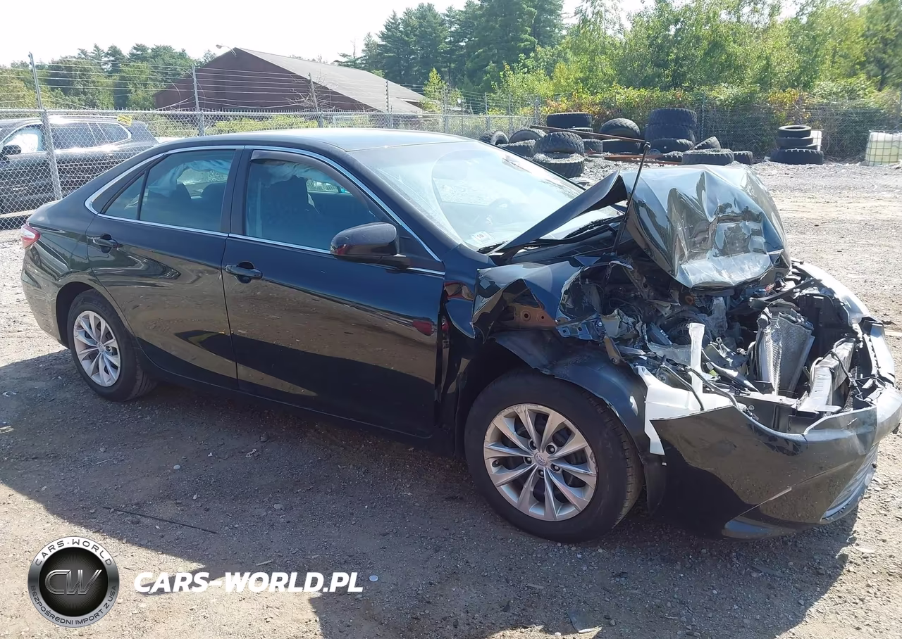2017 Toyota Camry Le – zdjęcie 1 z 17