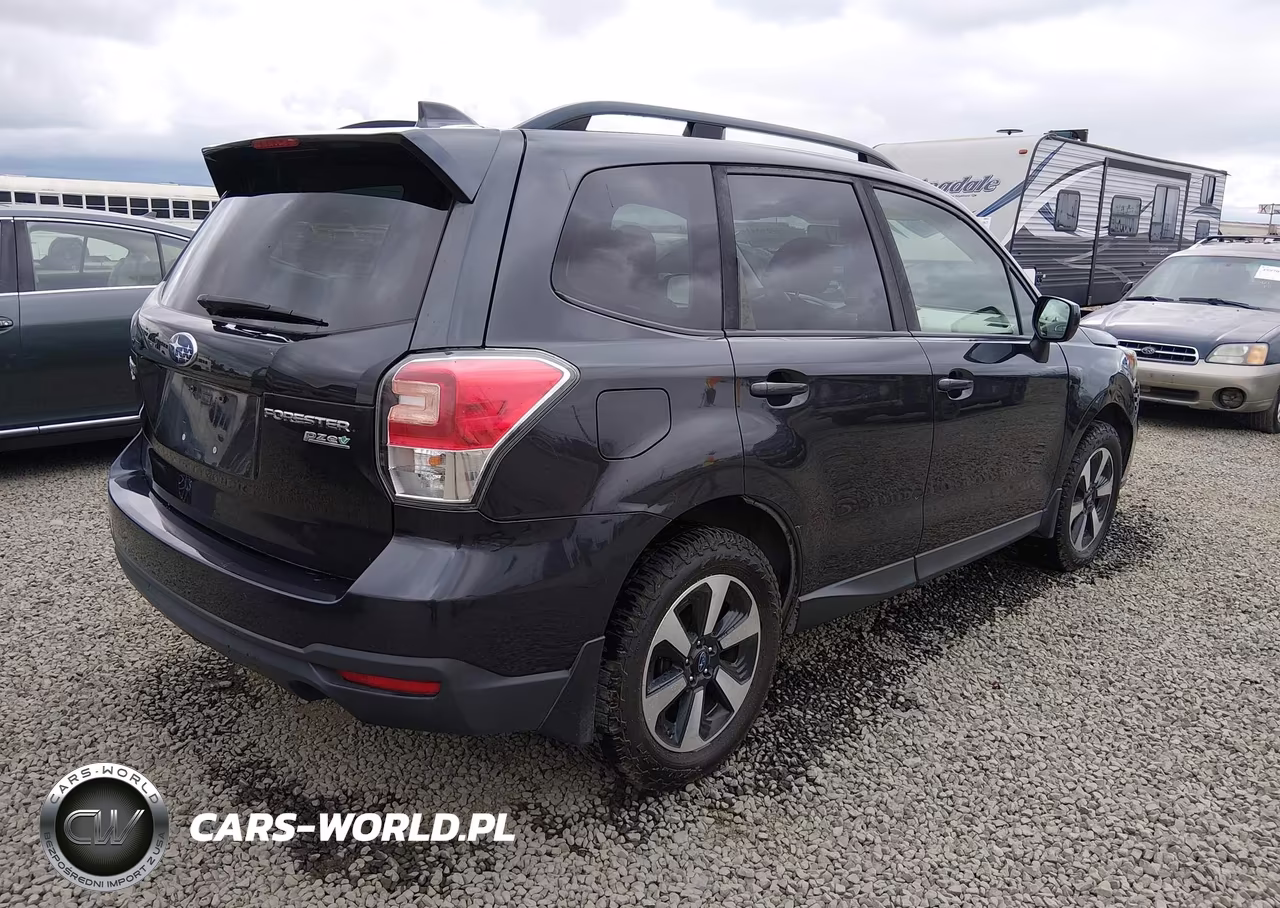 2017 Subaru Forester 2.5I Premium VIN:JF2SJAEC5HH408605 - 4
