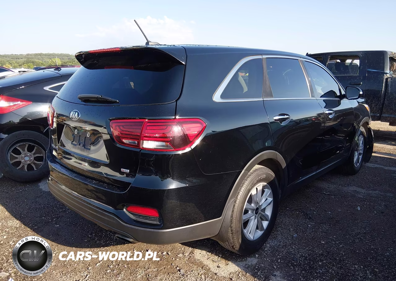 2019 Kia Sorento 2.4L L VIN:5XYPG4A35KG578506 - 4