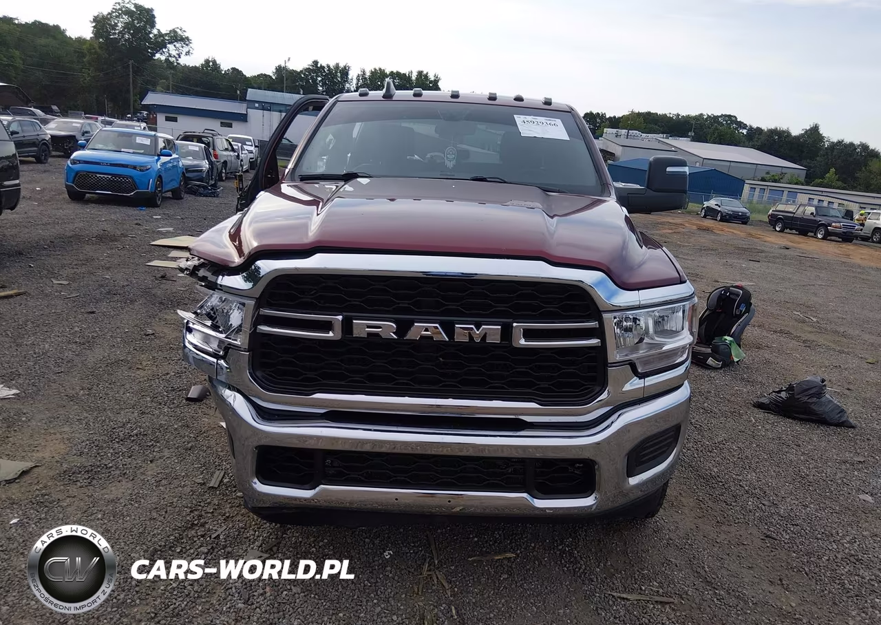 2024 Ram 2500 Tradesman 4X4 6'4 Box VIN:3C6UR5CJ7RG392547 - 13