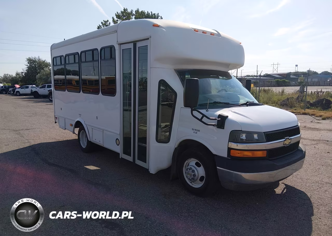 2015 Chevrolet Express Cutaway 3500 Diesel VIN:1GB3G2BL6F1159656 - 1