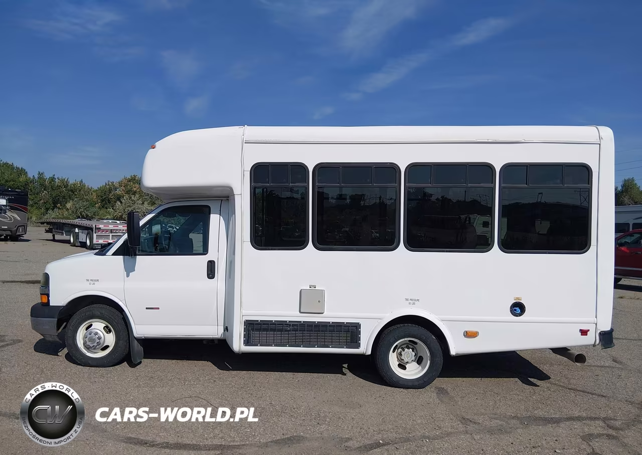 2015 Chevrolet Express Cutaway 3500 Diesel VIN:1GB3G2BL6F1159656 - 14