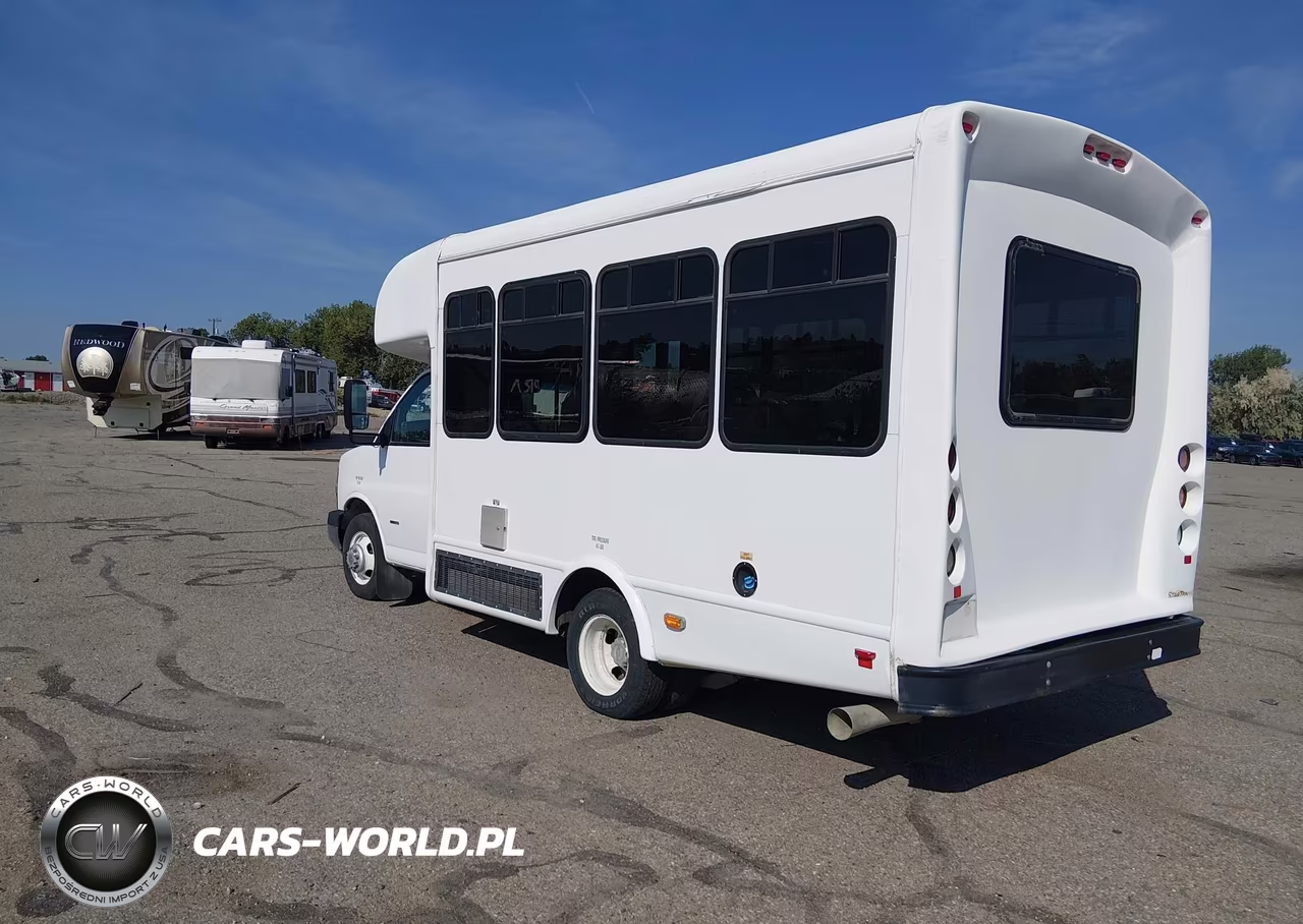 2015 Chevrolet Express Cutaway 3500 Diesel VIN:1GB3G2BL6F1159656 - 3
