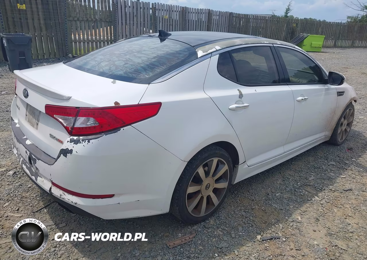 2013 Kia Optima Sx VIN:5XXGR4A61DG130310 - 4