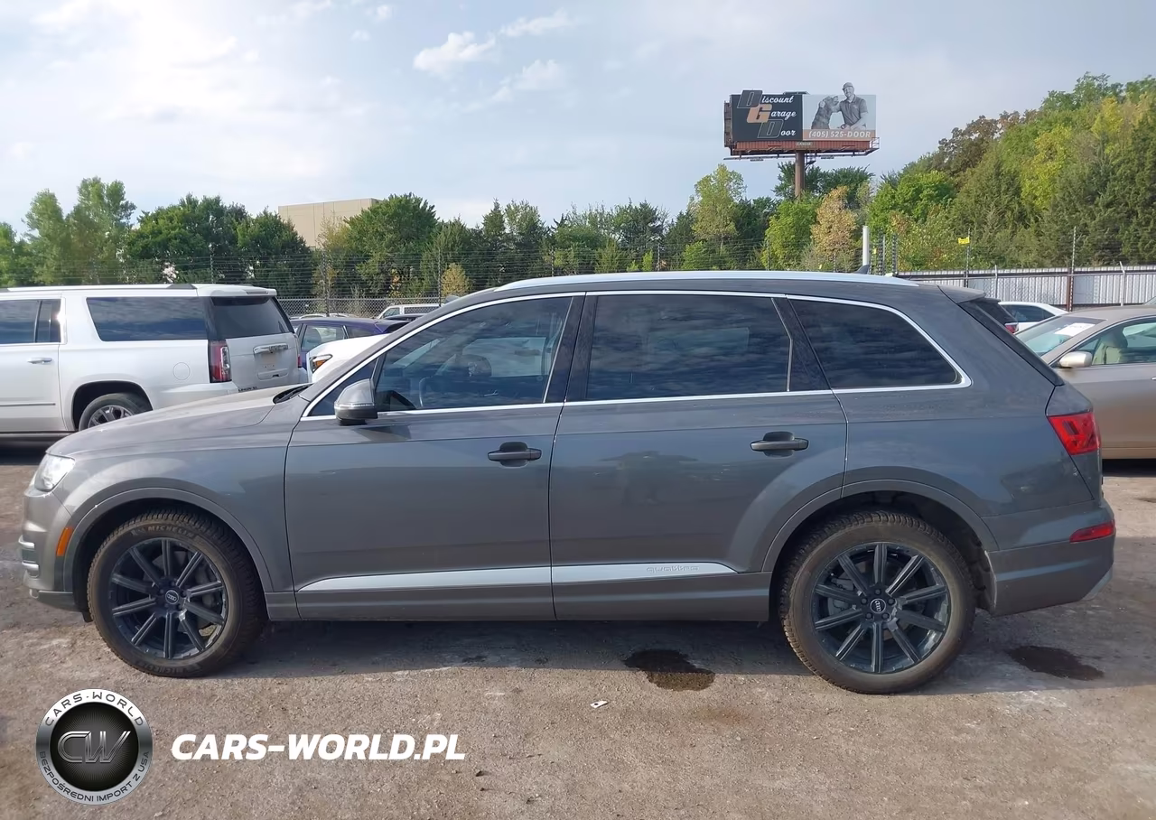 2018 Audi Q7 3.0T Premium VIN:WA1VAAF71JD045269 - 14