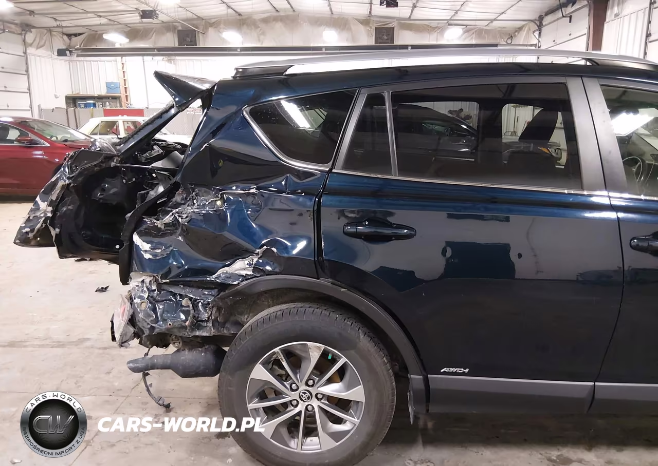 2017 Toyota Rav4 Hybrid Xle VIN:JTMRJREV7HD130441 - 18