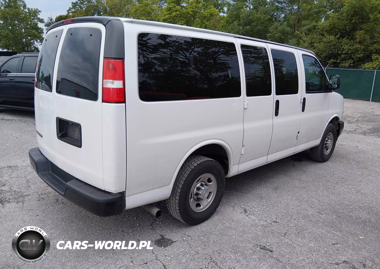 2023 Chevrolet Express Passenger Rwd 2500 Regular Wheelbase Ls VIN:1GAWGEFP7P1106546 - 4