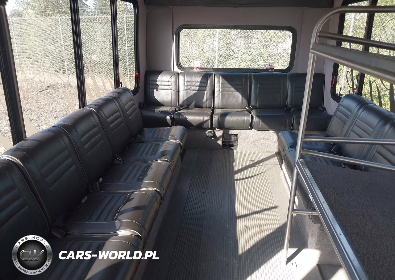 2011 Ford Econoline Commercial Cutaway VIN:1FDFE4FS1BDB22594 - 7
