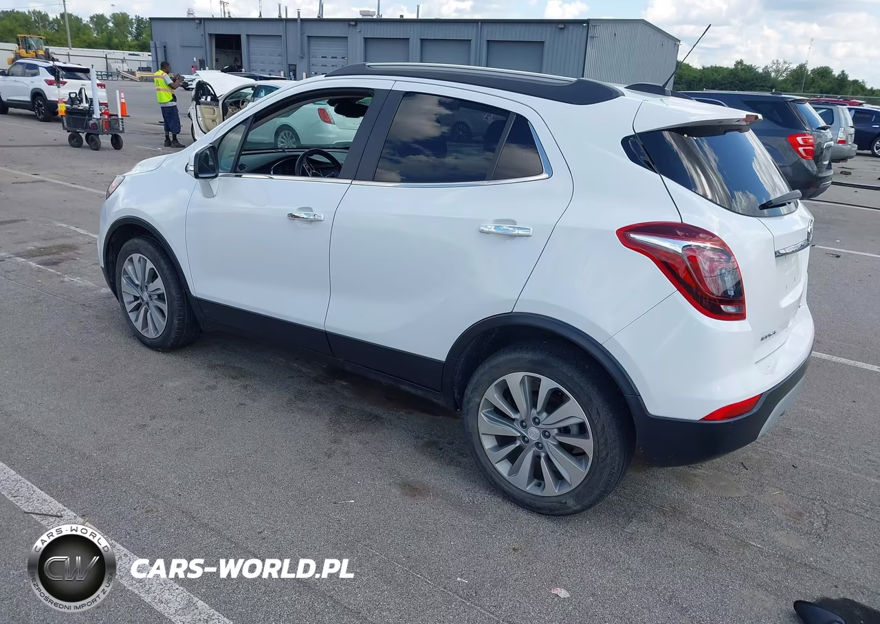 2018 Buick Encore Preferred VIN:KL4CJASB2JB563923 - 3