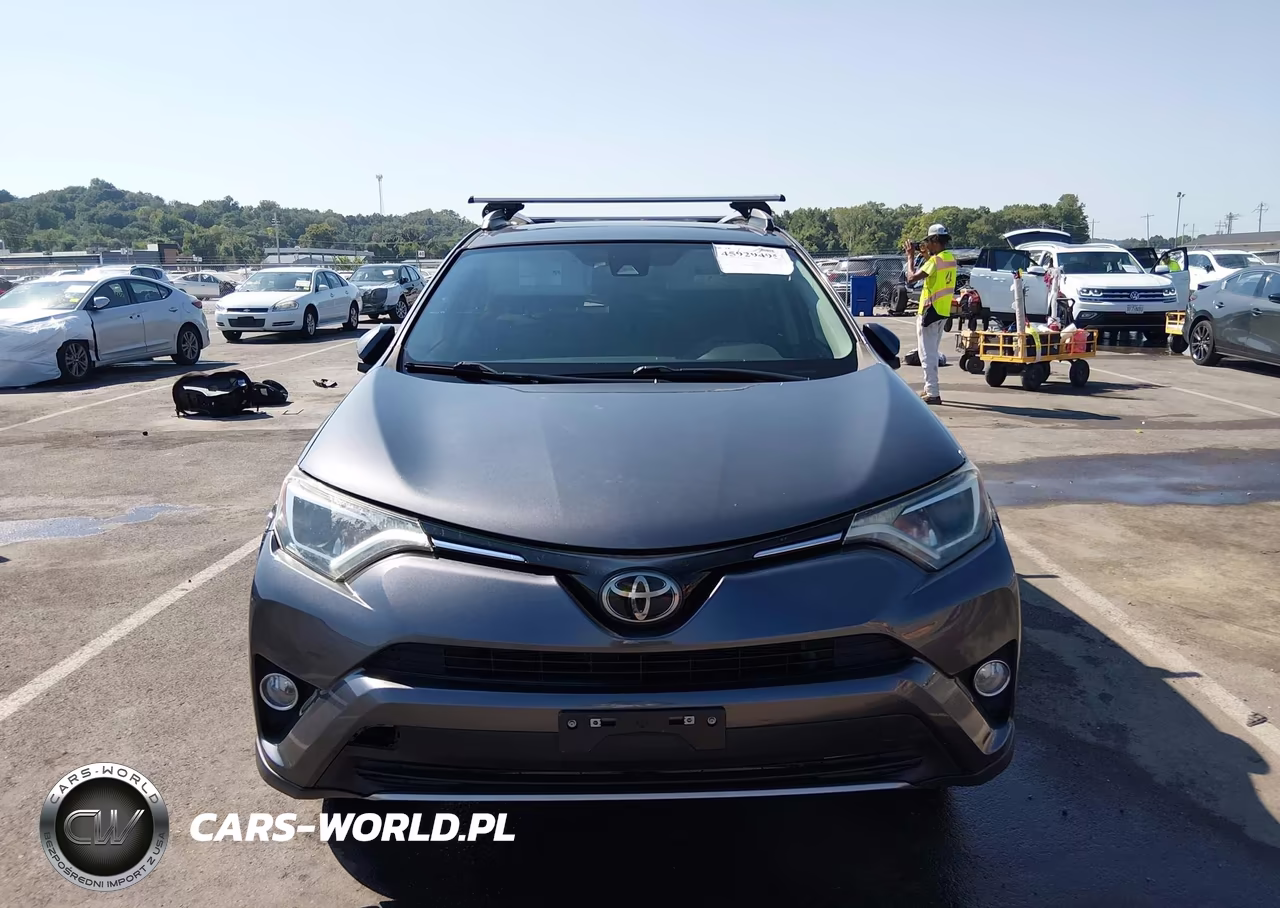 2018 Toyota Rav4 Xle VIN:2T3WFREV5JW490742 - 13